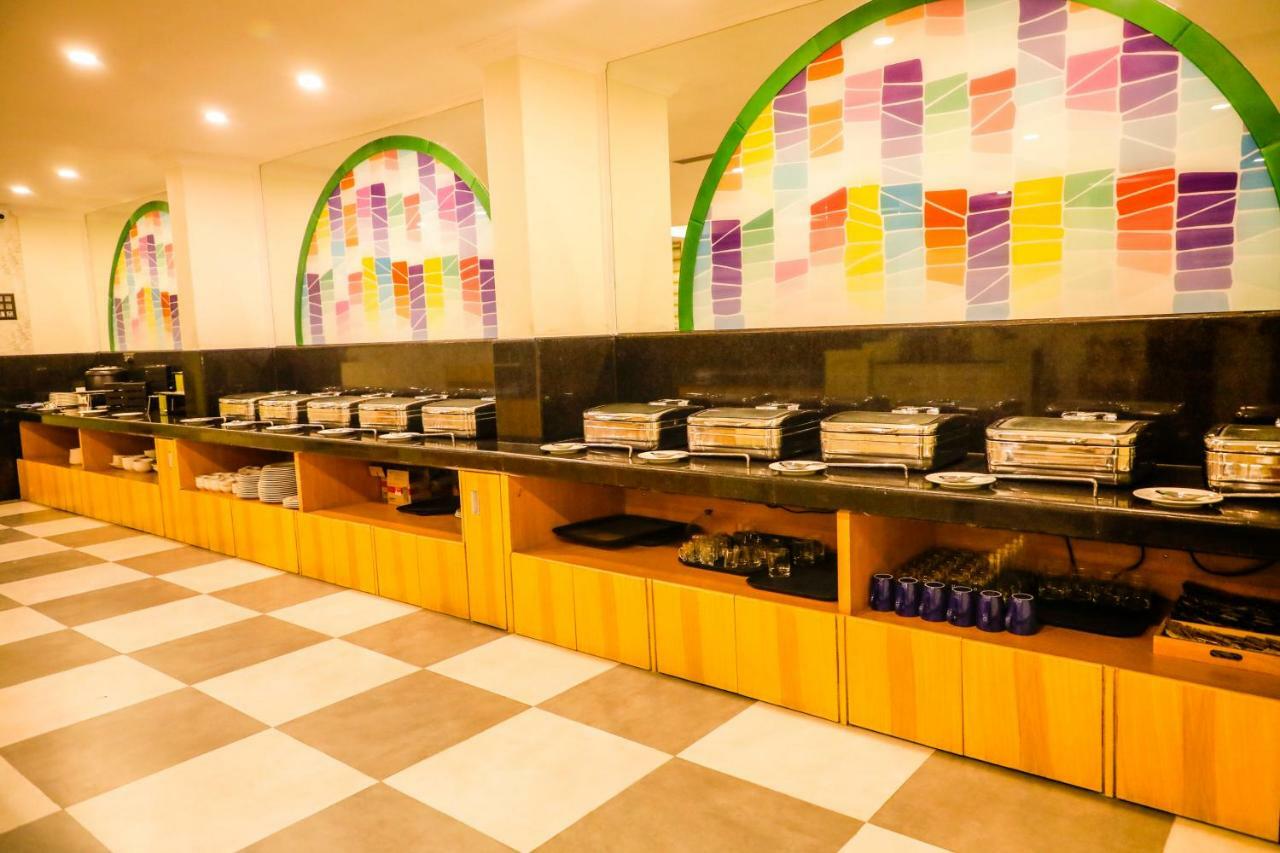 Kyriad Hotel Nashik By Othpl Zewnętrze zdjęcie